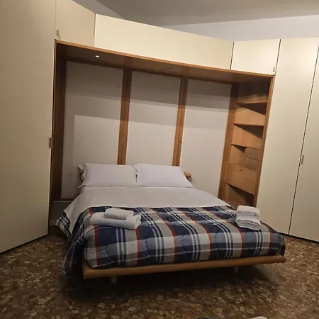 Mmm Train Station 4 Vendégház