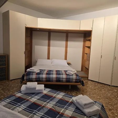 Vendégház Mmm Train Station 4