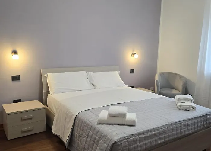 招待所 Mmm Train Station 4