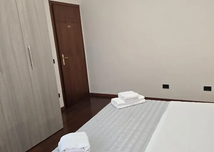 招待所 Mmm Train Station 4