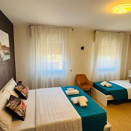 Konukevi Mmm Train Station 4 Mestre