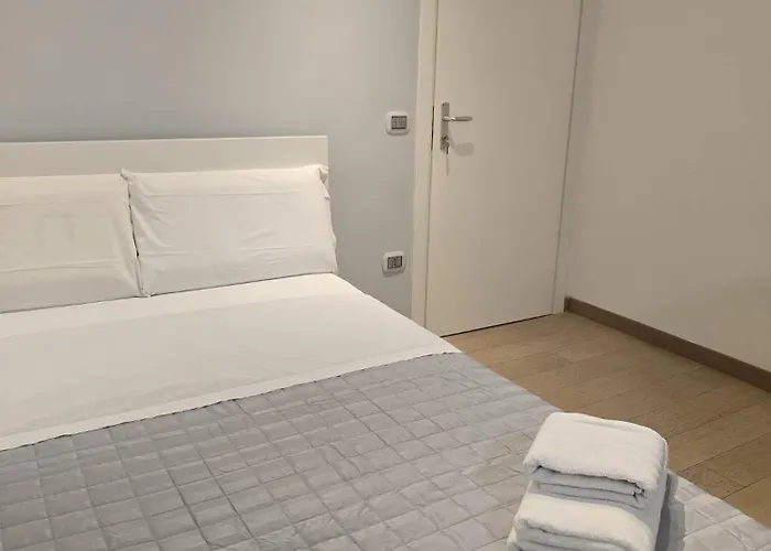 Konukevi Mmm Train Station 4 Mestre