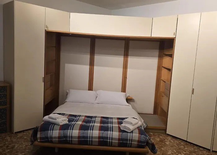 Konukevi Mmm Train Station 4 Mestre