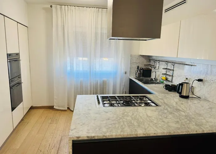 Mmm Train Station 4 *