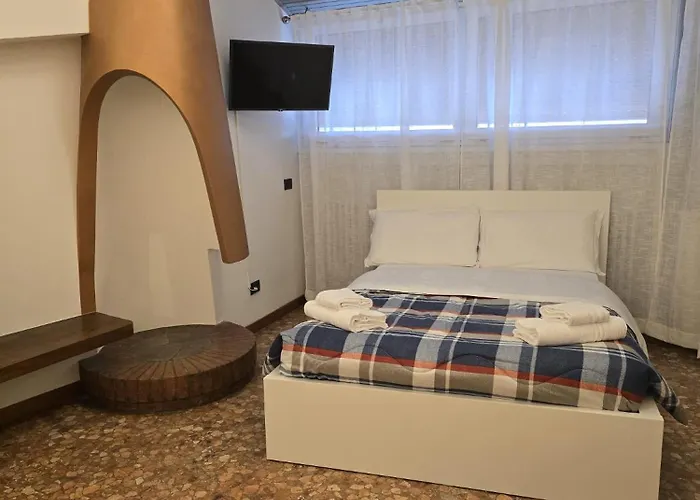 Affittacamere Mmm Train Station 4 Mestre